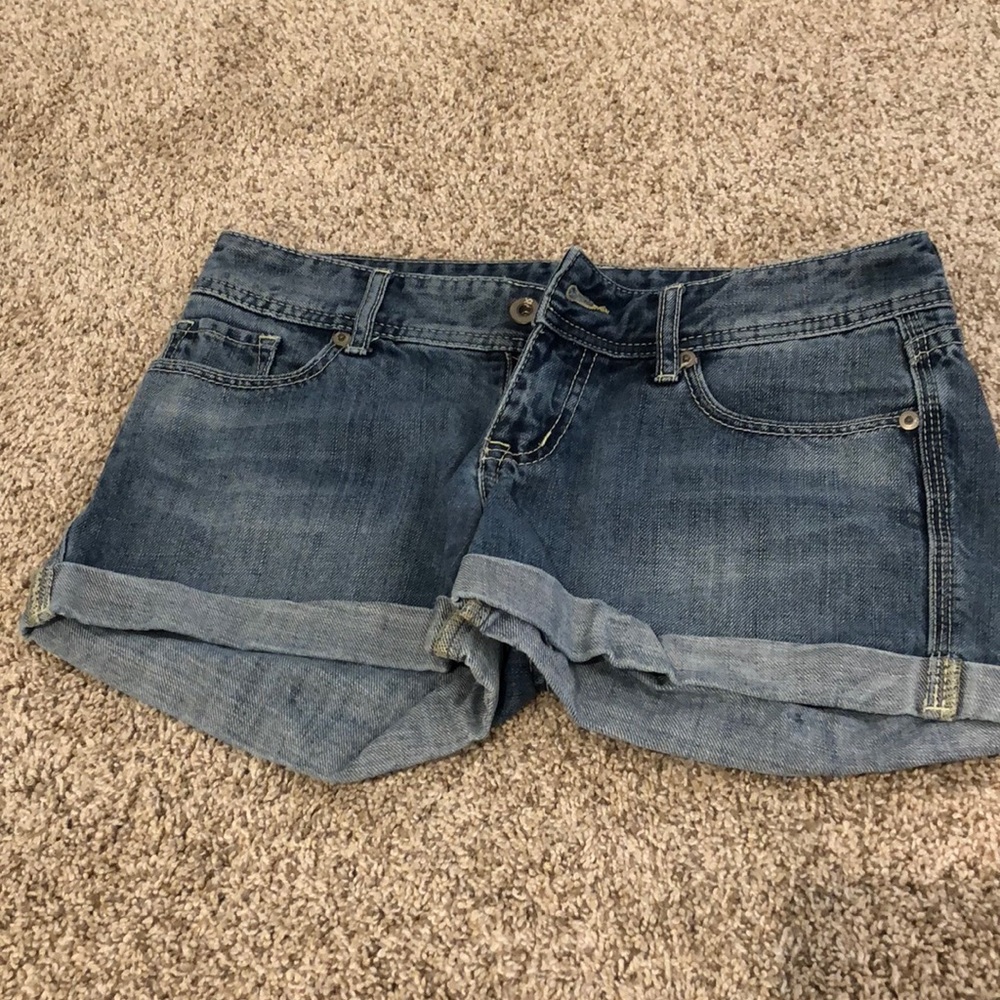 Light wash jean shorts